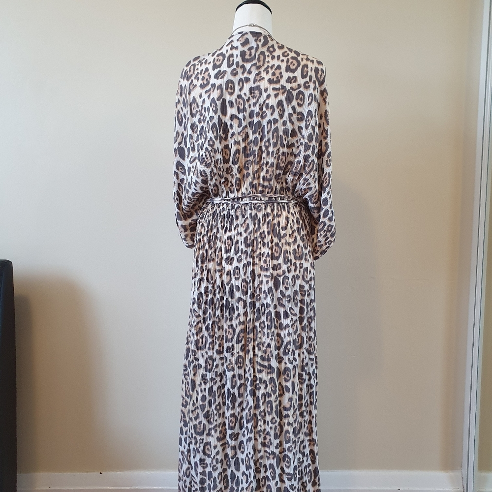 Decjuba Size S Leopard Print Dress - Picture 3 of 8